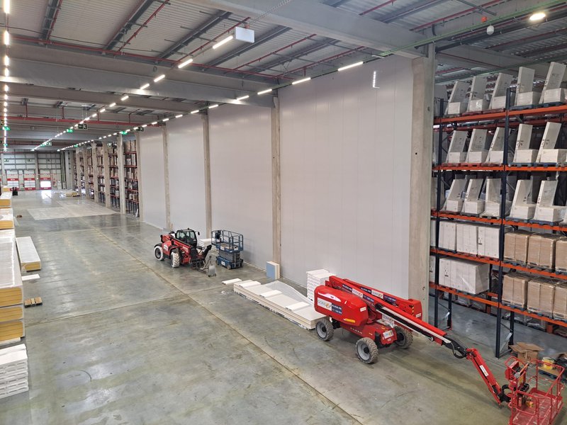 Green Logistics Wells - Armazém Farmacêutico 10.000 m²